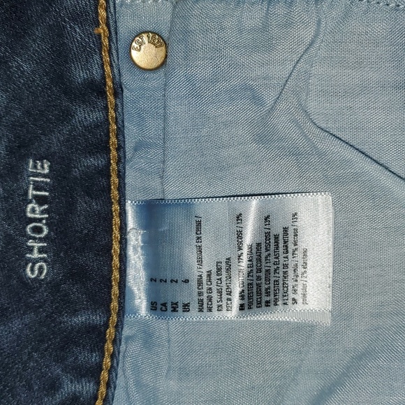 AE Shortie Shorts - Picture 5 of 8